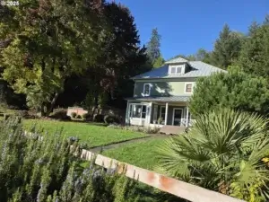 63674 Daniels Creek Rd, Coos Bay, Oregon 97420 photo
